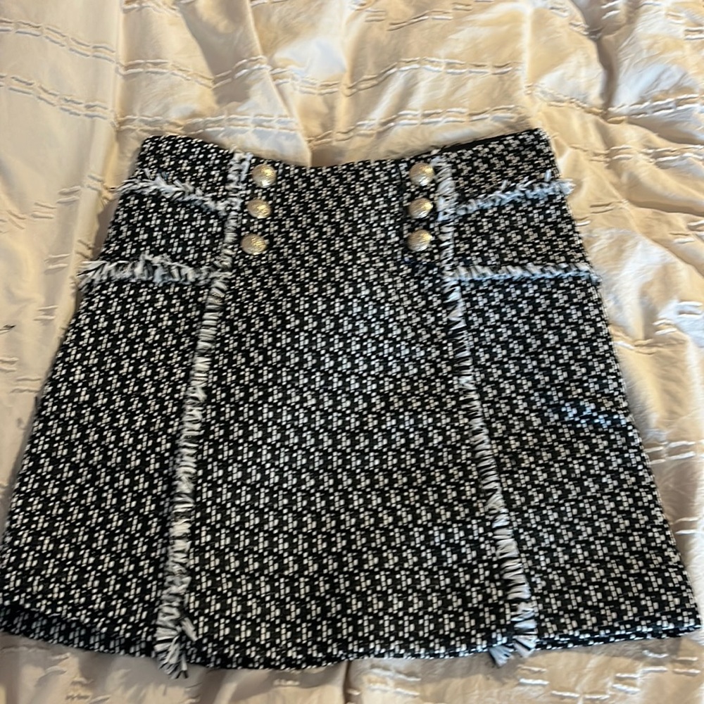 Intermix skirt